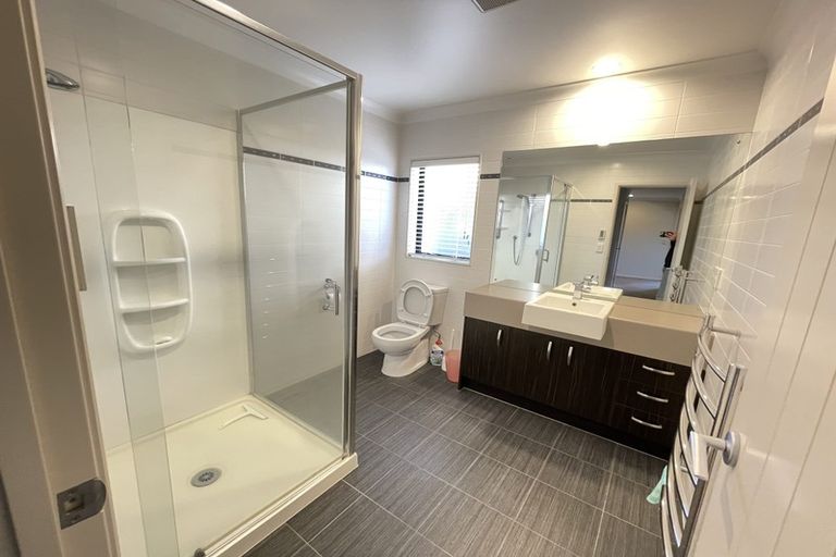 Photo of property in 9 Wye Oak Drive, Schnapper Rock, Auckland, 0632