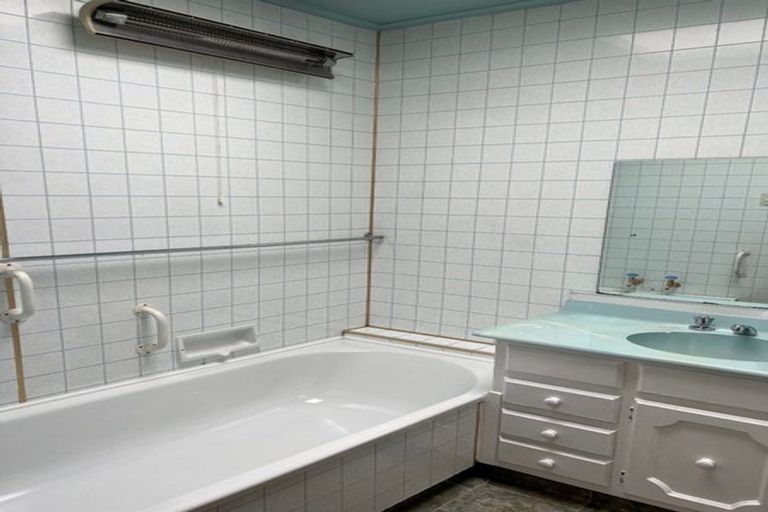 Photo of property in 21 Ardwick Street, Gore, 9710