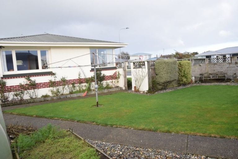 Photo of property in 1 Orwell Crescent, Newfield, Invercargill, 9812