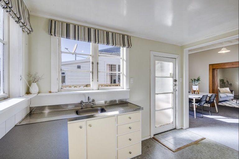 Photo of property in 112 Waghorne Street, Ahuriri, Napier, 4110