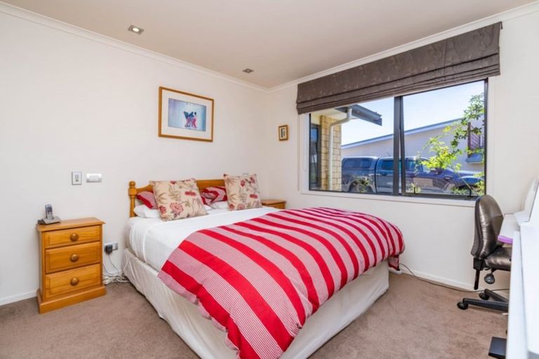 Photo of property in 28 Cheviot Street, Mangawhai Heads, Mangawhai, 0505