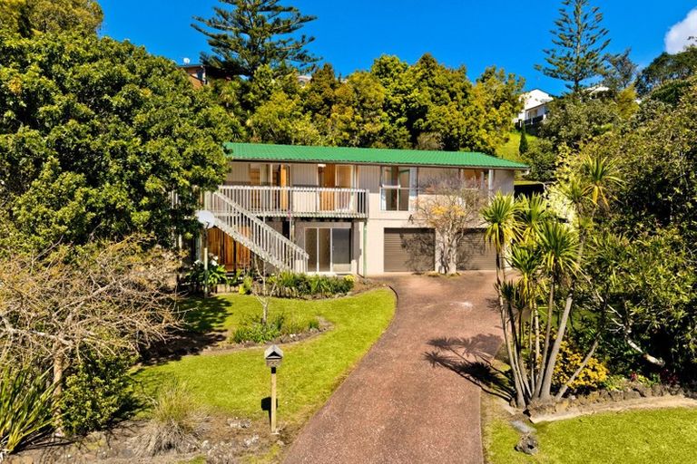 Photo of property in 22 Awaruku Road, Torbay, Auckland, 0630