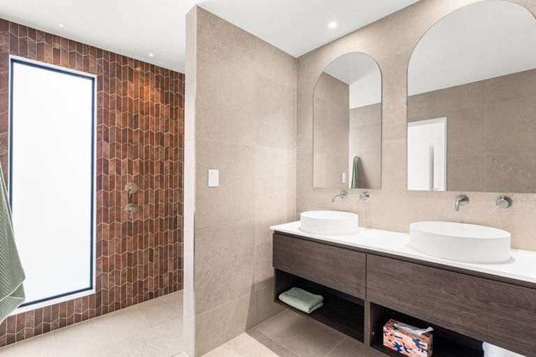 Photo of property in 1/39 Webb Street, St Albans, Christchurch, 8014