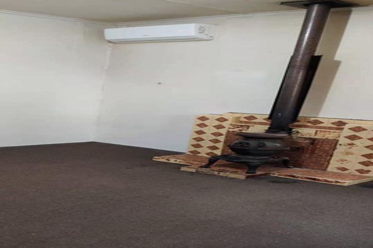 Photo of property in 36a Titirangi Road, New Lynn, Auckland, 0600