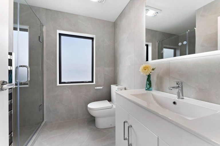 Photo of property in 40 Papai Lane, Massey, 0614