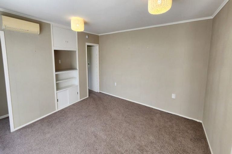 Photo of property in 335 Tukapa Street, Hurdon, New Plymouth, 4310