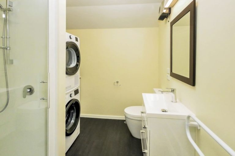 Photo of property in 31-41 Pirie Street, Mount Victoria, Wellington, 6011