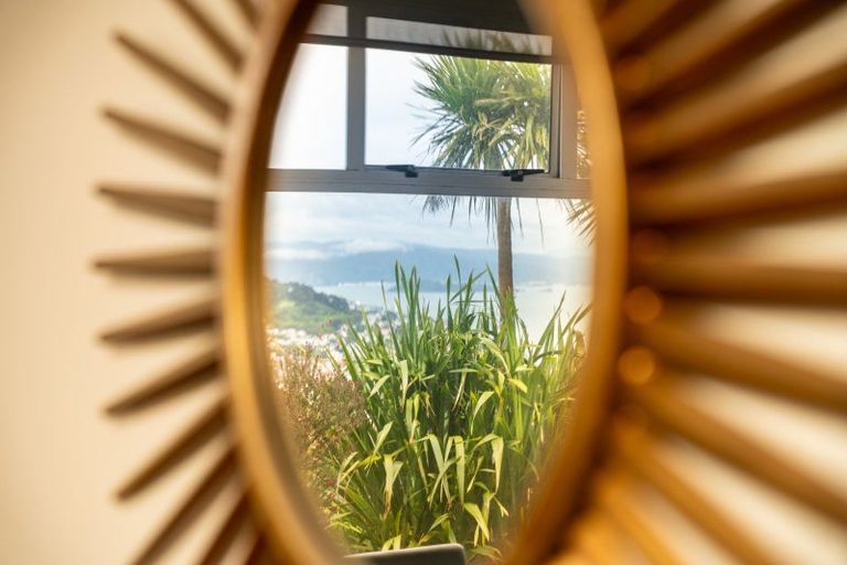 Photo of property in Harbour View Apartments, 147 Ohiro Road, Brooklyn, Wellington, 6021