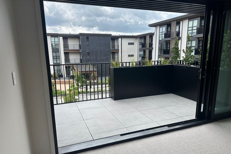 Photo of property in 11b Windlass Street, Long Bay, Auckland, 0630