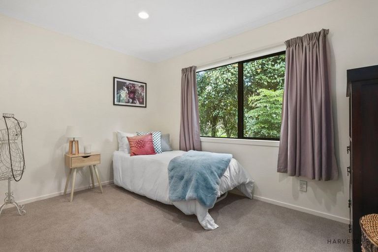 Photo of property in 134 Woodlands Park Road, Titirangi, Auckland, 0604