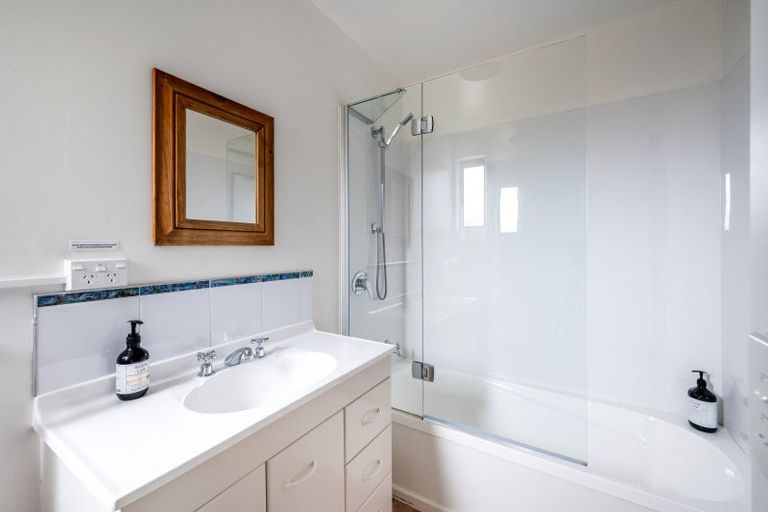 Photo of property in 172 Upton Street, Wanaka, 9305