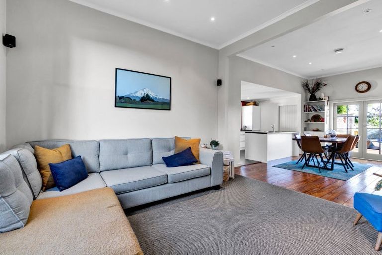 Photo of property in 272 Saunders Road, Okato, New Plymouth, 4381