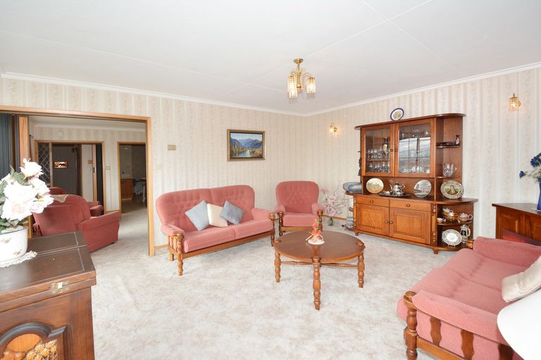 Photo of property in 32 Bangor Terrace, Kew, Dunedin, 9012