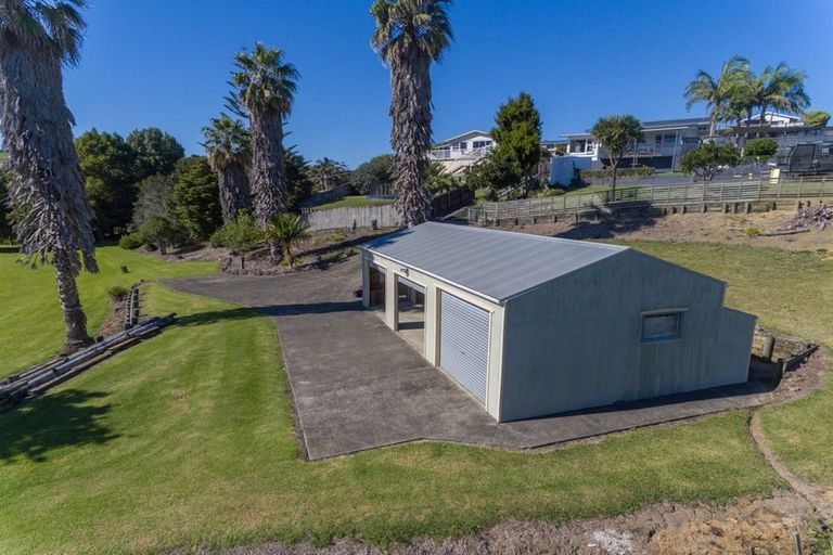 Photo of property in 30 Berghan Road, Coopers Beach, 0420