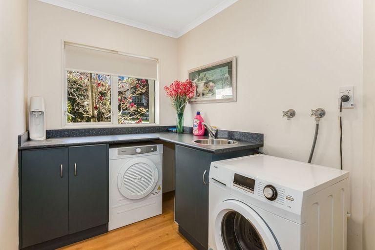 Photo of property in 4 Petrel Lane, Whitby, Porirua, 5024