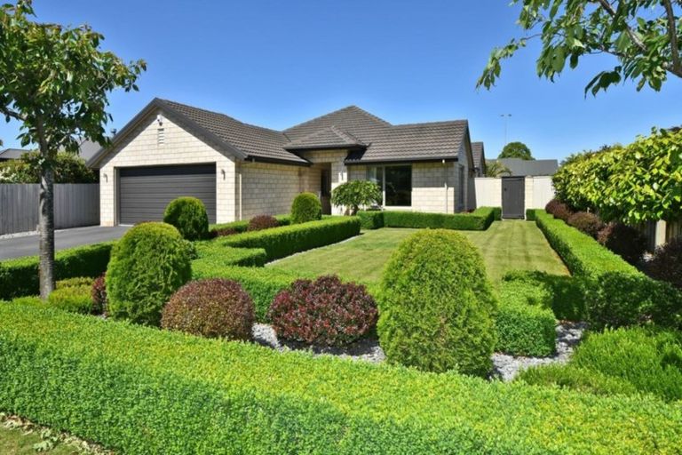 Photo of property in 28 Oakwood Mews, Prebbleton, 7604