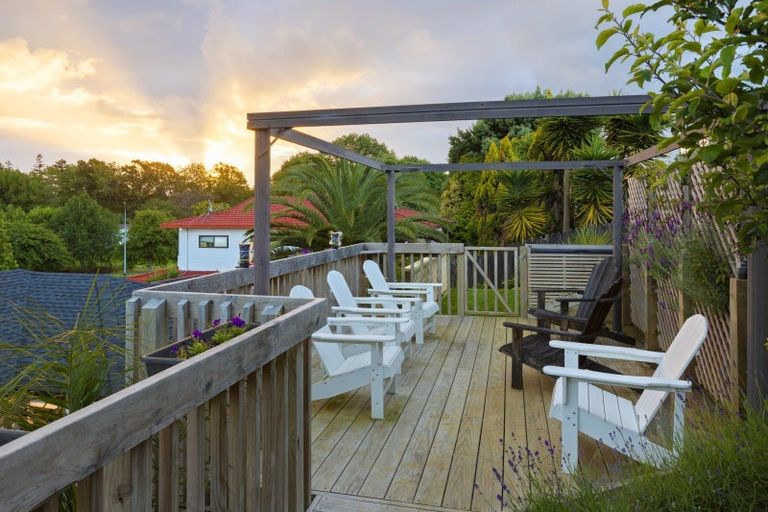 Photo of property in 4 Brownlee Place, Pukekohe, 2120