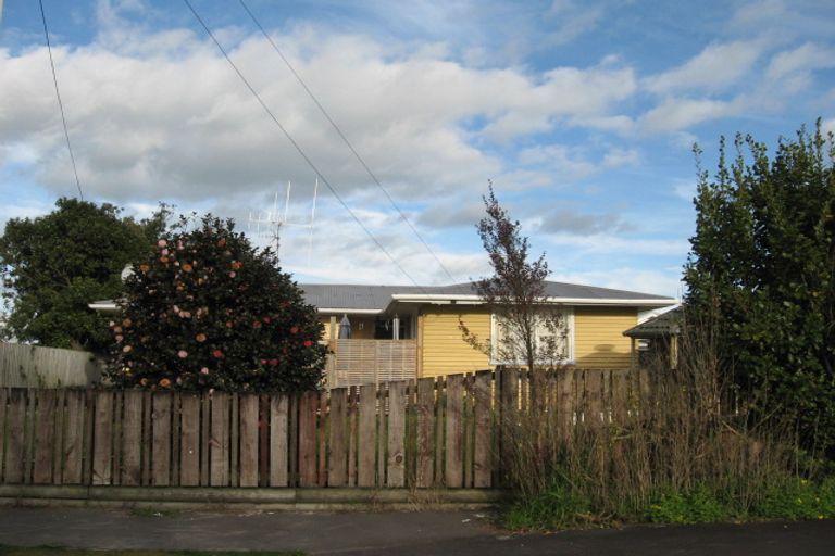 Photo of property in 1 Caistor Street, Fairview Downs, Hamilton, 3214