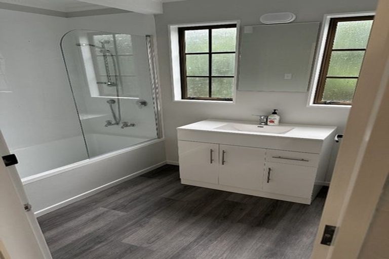 Photo of property in 3 Rawene Street, Waikanae, 5036