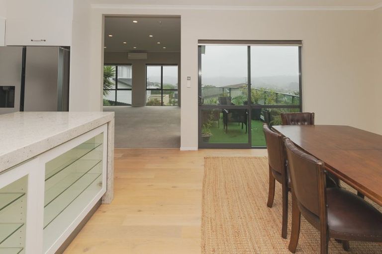 Photo of property in 74 Oakway Drive, Schnapper Rock, Auckland, 0632