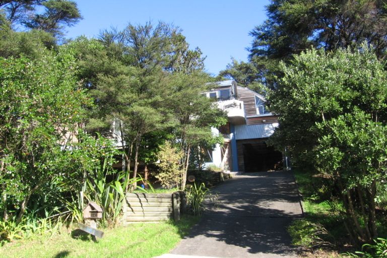 Photo of property in 141 Laingholm Drive, Laingholm, Auckland, 0604