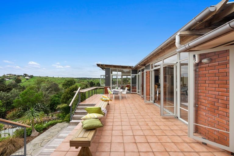 Photo of property in 15 Tudor Park Drive, Whitford, Howick, 2571