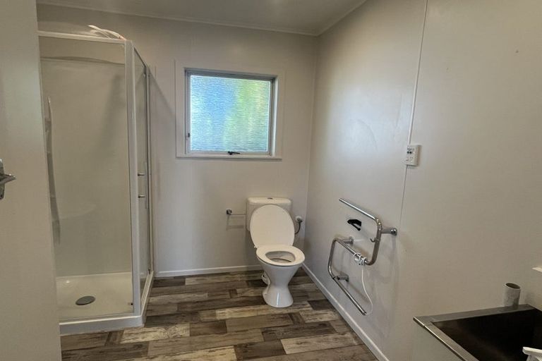 Photo of property in 35 Mcgiffert Street, Palmerston North, 4410