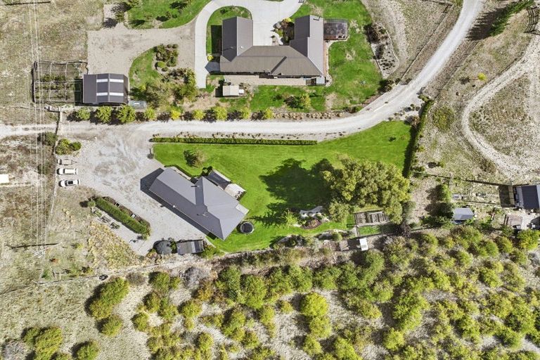 Photo of property in 20 Sugarloaf Drive, Mount Pisa, Cromwell, 9384