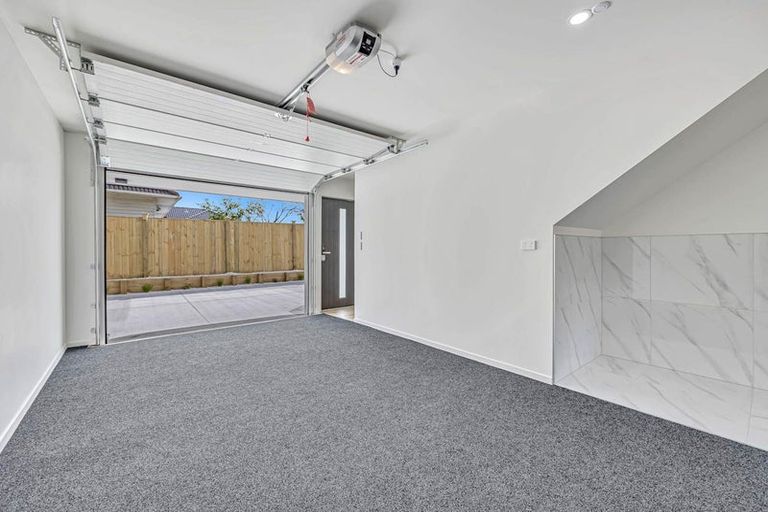 Photo of property in 6/27 Carole Crescent, Pakuranga, Auckland, 2010