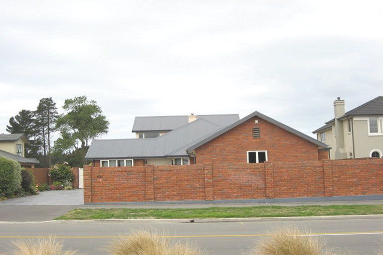 Photo of property in 512 Bower Avenue, Parklands, Christchurch, 8083