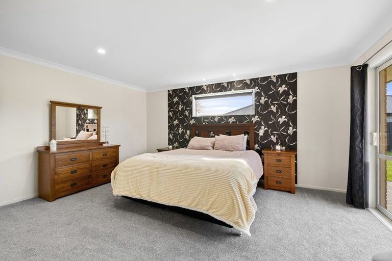 Photo of property in 55 Overbury Crescent, Rolleston, 7614