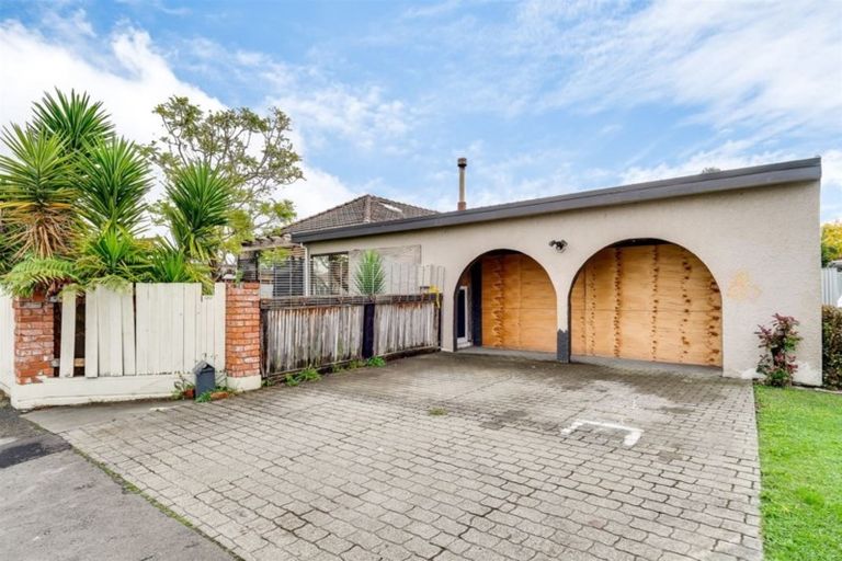 Photo of property in 3 Anzac Avenue, Onekawa, Napier, 4110