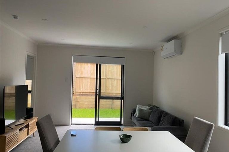 Photo of property in 57 Rorotu Avenue, Karaka, 2113