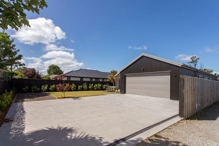 Photo of property in 408a Bower Avenue, Parklands, Christchurch, 8083