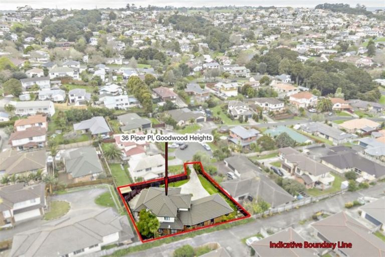 Photo of property in 36 Piper Place, Goodwood Heights, Auckland, 2105