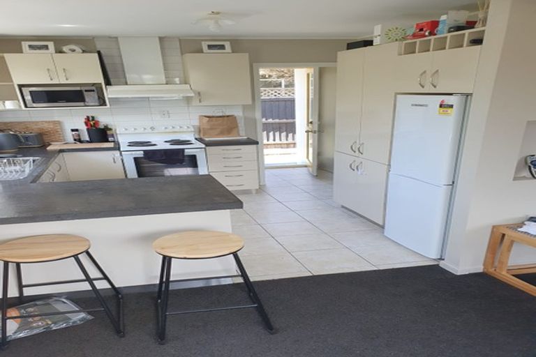 Photo of property in 2/442c Mairehau Road, Parklands, Christchurch, 8083