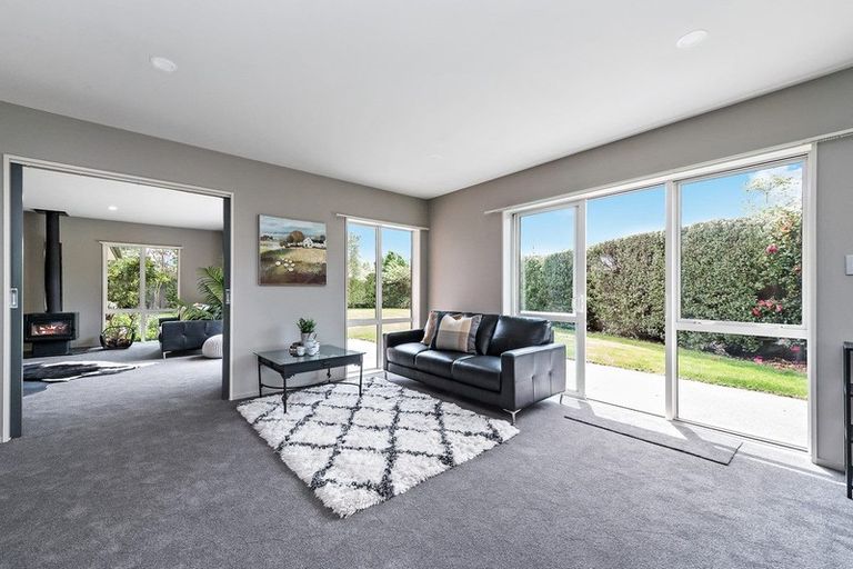 Photo of property in 28 Kinglear Drive, Rolleston, 7614