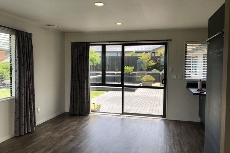 Photo of property in 92 Parnell Heights, Kelvin Grove, Palmerston North, 4414