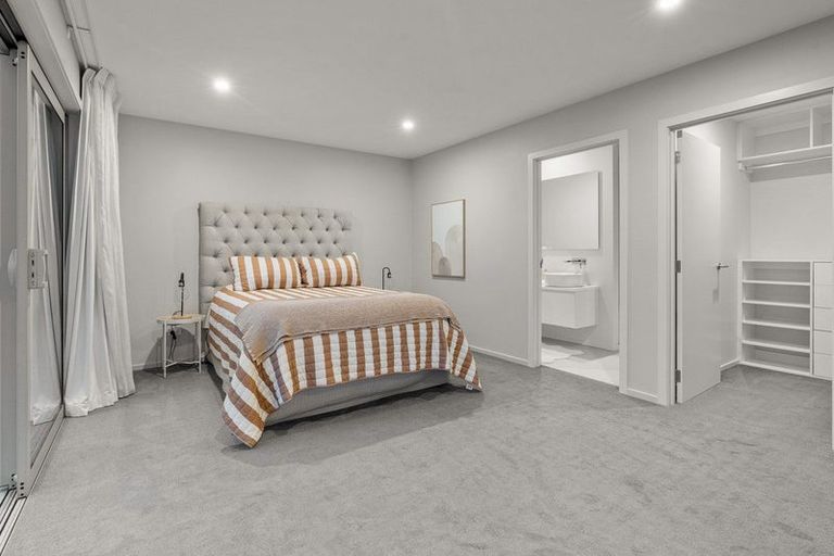 Photo of property in 18 Carrick Place, Mosgiel, 9024