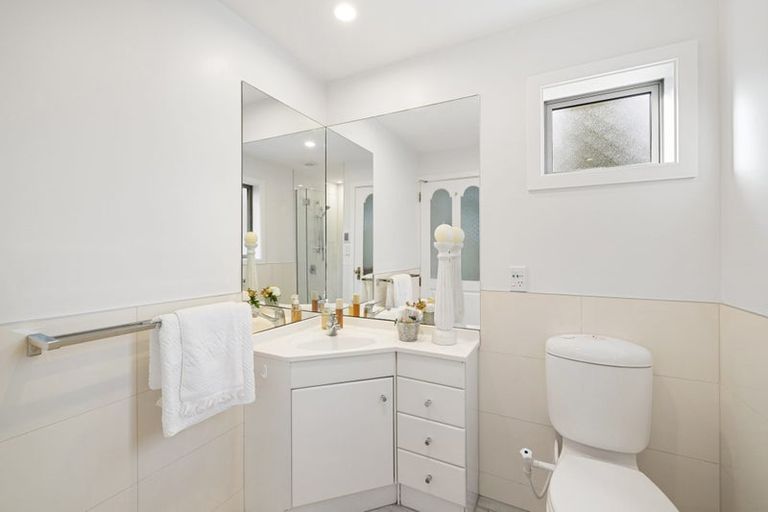 Photo of property in 9 Kotare Street, Fendalton, Christchurch, 8041