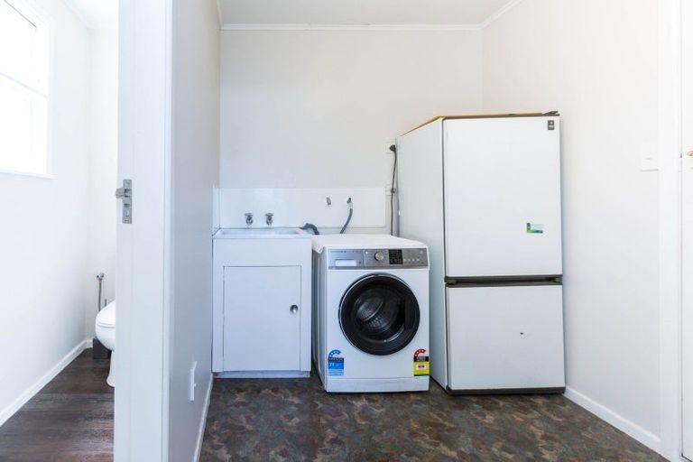 Photo of property in 28 Moeraki Road, Maoribank, Upper Hutt, 5018