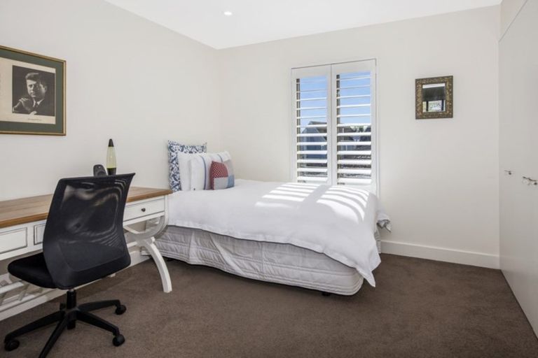 Photo of property in 30 Makora Street, Fendalton, Christchurch, 8041