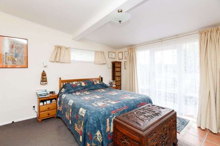Photo of property in 19 Sheffield Street, Awapuni, Palmerston North, 4412
