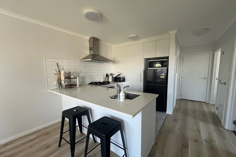 Photo of property in 3 Weka Close, Red Beach, 0932