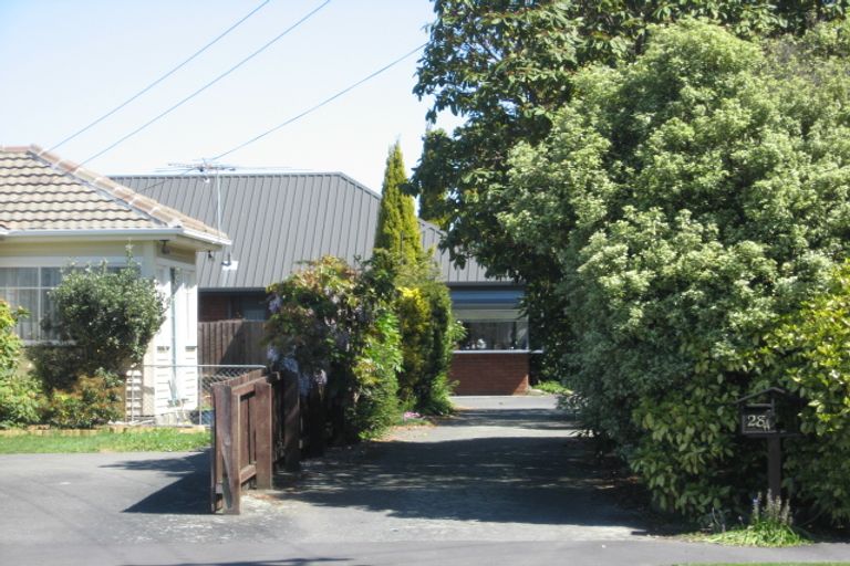 Photo of property in 2/28 Leacroft Street, Bishopdale, Christchurch, 8053
