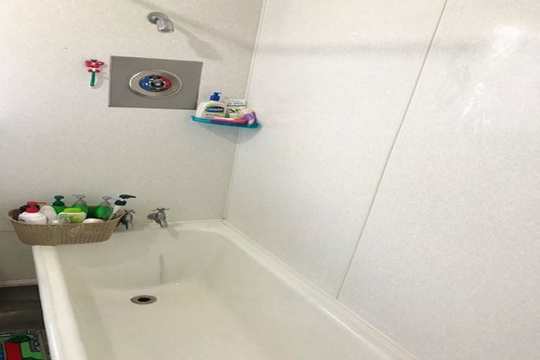 Photo of property in 198 Ngamotu Road, Spotswood, New Plymouth, 4310