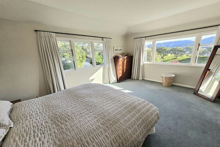 Photo of property in 77 Cockayne Road, Khandallah, Wellington, 6035