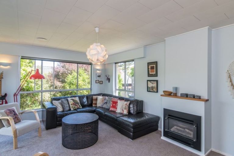 Photo of property in 9 Kaitawa Street, Waikanae Beach, Waikanae, 5036
