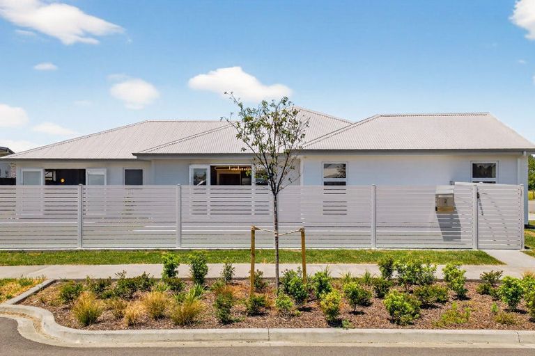 Photo of property in 2 Mohaka Street, Poraiti, 4112