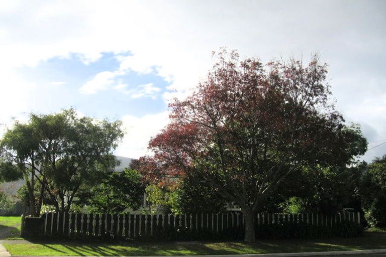 Photo of property in 28 Heretaunga Square, Silverstream, Upper Hutt, 5019